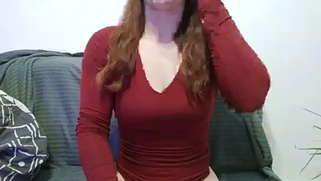 Clarahotgirl24 online show from 05/07/26, 06:46