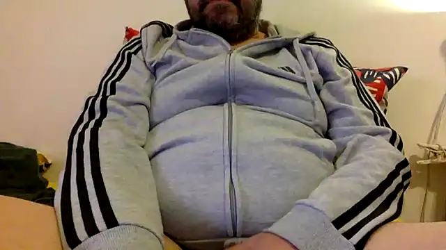 Snapshot of steve669_hot chatting on 10/25/25, 07:49 steve669 hot online show from 10/25/25, 07:49