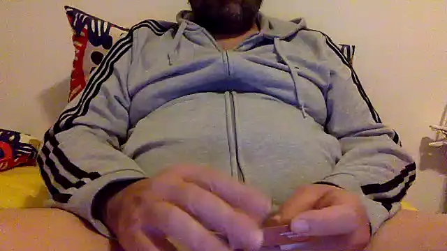 Snapshot of steve669_hot chatting on 10/25/25, 07:52 steve669 hot online show from 10/25/25, 07:52