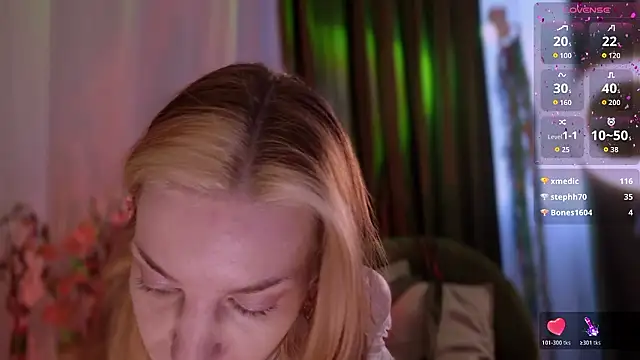 Snapshot of WendyGilber chatting on 02/14/26, 01:19 WendyGilber online show from 02/14/26, 01:19