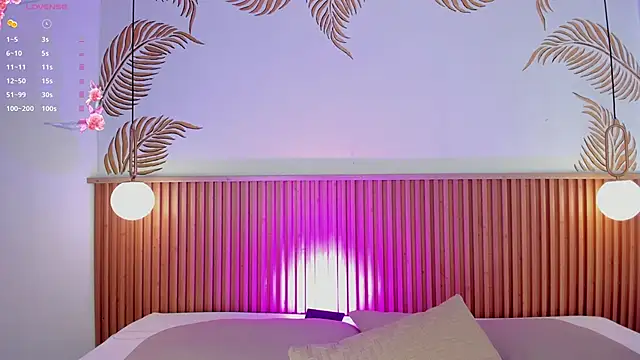 Valleriie  online show from 06/17/26, 03:57