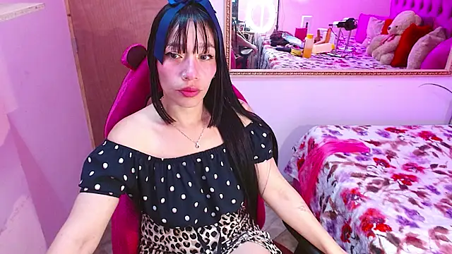 Snapshot of IVET_CUTE1 chatting on 06/21/26, 07:16 IVET CUTE1 online show from 06/21/26, 07:16