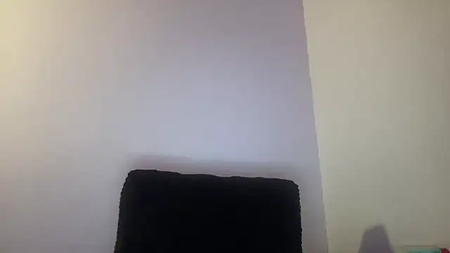 Snapshot of sweetceeme chatting on 05/19/26, 05:14 sweetceeme online show from 05/19/26, 05:14