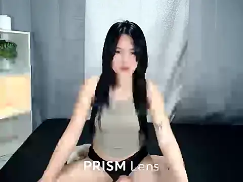 Urasian ladybug online show from 10/22/25, 04:57