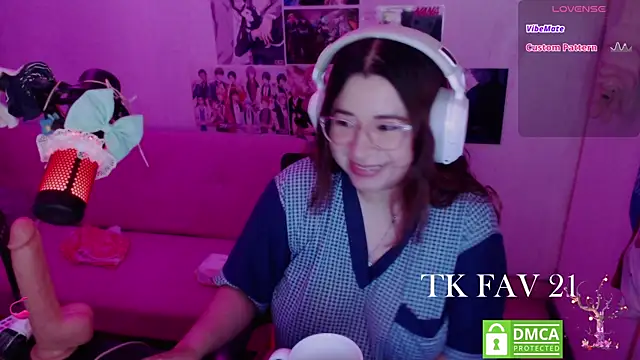 Snapshot of Pink_girl0n chatting on 06/01/26, 04:47 Pink girl0n online show from 06/01/26, 04:47