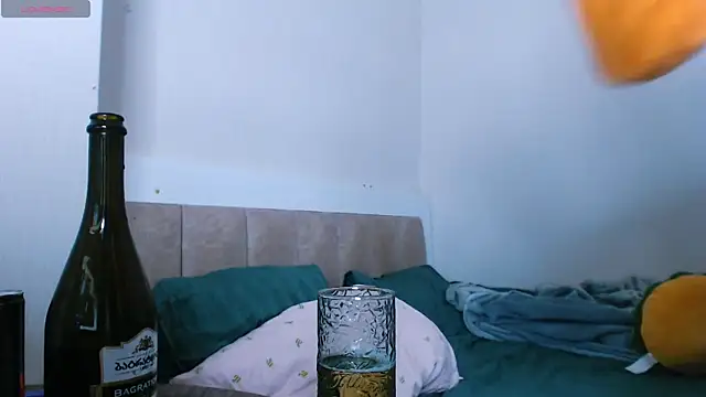 Snapshot of Pizda-Drozda chatting on 01/15/26, 02:43 Pizda-Drozda online show from 01/15/26, 02:43