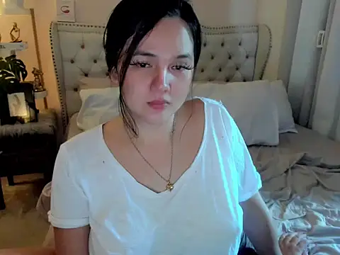 SweetHoney369 online show from 06/17/26, 01:30