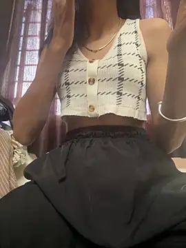 Snapshot of modelnishu chatting on 10/19/25, 02:34 modelnishu online show from 10/19/25, 02:34
