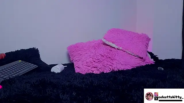 Snapshot of celestte_evans_1 chatting on 03/16/26, 05:44 celestte evans 1 online show from 03/16/26, 05:44