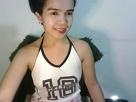 Snapshot of flawless_yue chatting on 02/23/26, 11:29 flawless yue online show from 02/23/26, 11:29