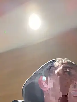 Snapshot of BULLBSX chatting on 03/10/26, 12:59 BULLBSX online show from 03/10/26, 12:59