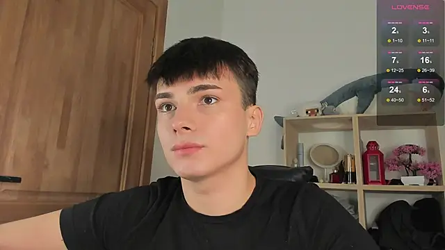 Snapshot of mystic_evan chatting on 11/26/25, 10:22 mystic evan online show from 11/26/25, 10:22