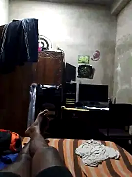 Snapshot of Pogga666 chatting on 11/27/25, 12:51 Pogga666 online show from 11/27/25, 12:51