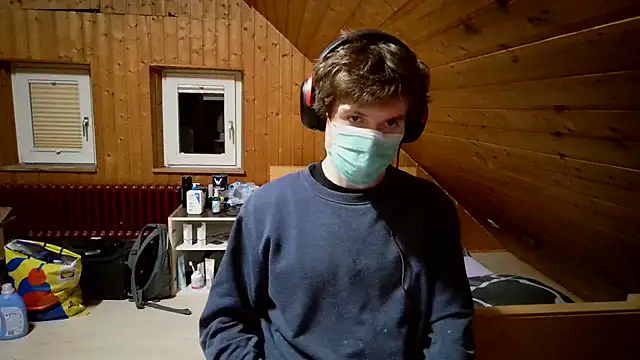 Snapshot of Imagerysin23 chatting on 12/17/25, 05:30 Imagerysin23 online show from 12/17/25, 05:30