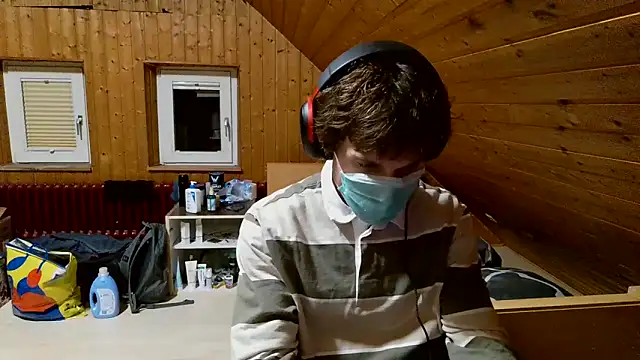 Snapshot of Imagerysin23 chatting on 12/18/25, 05:30 Imagerysin23 online show from 12/18/25, 05:30