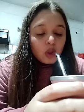 Snapshot of Auroraluna_- chatting on 05/02/26, 03:33 Auroraluna - online show from 05/02/26, 03:33