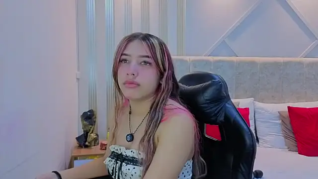 nami sweet  online show from 11/11/25, 11:54