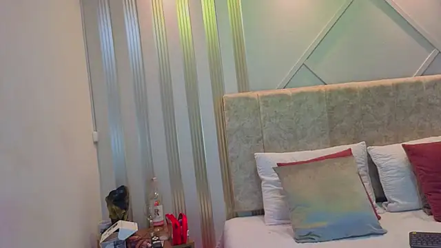 nami sweet  online show from 11/23/25, 12:05