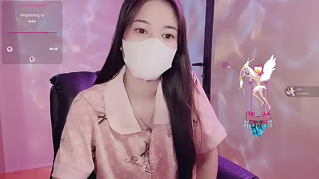 Snapshot of _Dorry_ chatting on 10/23/25, 07:34 Dorry online show from 10/23/25, 07:34