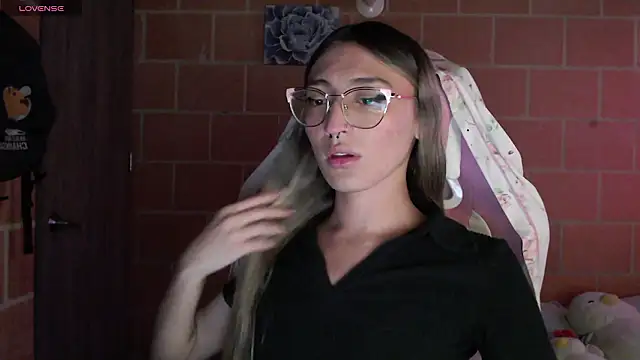 Snapshot of Andrea_camilaaa chatting on 02/17/26, 09:32 Andrea camilaaa online show from 02/17/26, 09:32