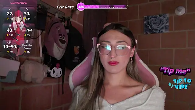 Snapshot of Andrea_camilaaa chatting on 03/08/26, 03:27 Andrea camilaaa online show from 03/08/26, 03:27