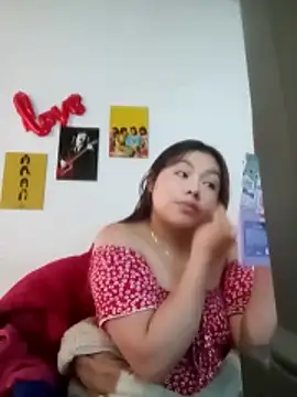 LucyPetit online show from 11/29/25, 01:14