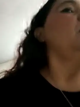 Laurasofia01 online show from 10/03/25, 03:14