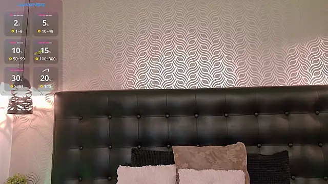 Snapshot of Sharonevanss_ chatting on 03/06/26, 08:16 Sharonevanss online show from 03/06/26, 08:16