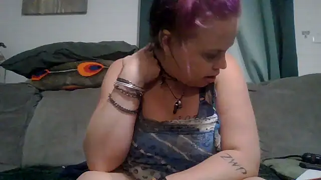 Snapshot of TWiSTYTheTwizted chatting on 07/19/26, 04:22 TWiSTYTheTwizted online show from 07/19/26, 04:22