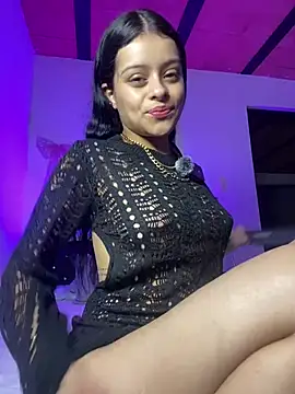 Snapshot of Alisse_taylor2 chatting on 04/28/26, 11:59 Alisse taylor2 online show from 04/28/26, 11:59