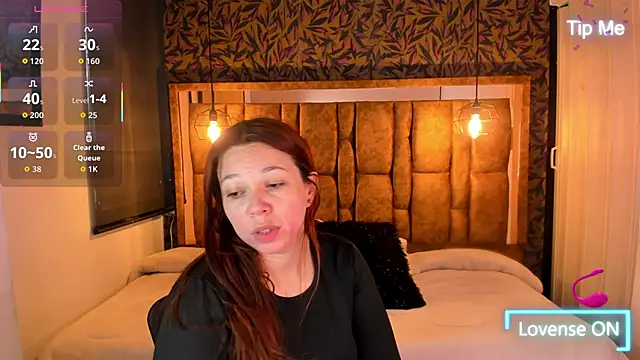 Isa Thompson   online show from 11/15/25, 12:02