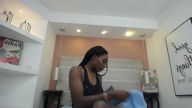 AlexandraCambell online show from 11/25/25, 12:05