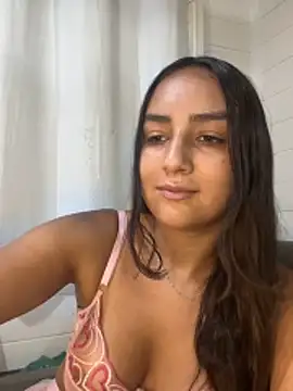 Snapshot of hannahhotwife chatting on 02/14/26, 07:21 hannahhotwife online show from 02/14/26, 07:21