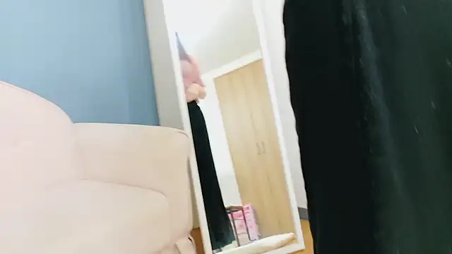 Snapshot of Reto-sama chatting on 09/17/25, 01:35 Reto-sama online show from 09/17/25, 01:35