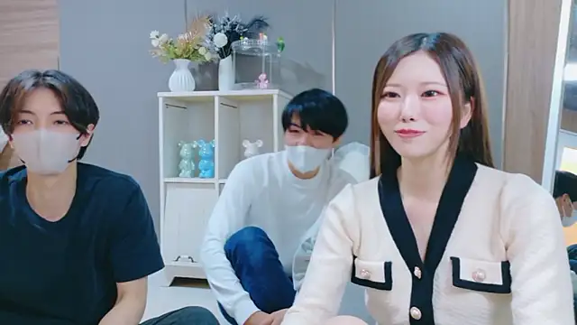 Snapshot of Reto-sama chatting on 11/03/25, 06:36 Reto-sama online show from 11/03/25, 06:36