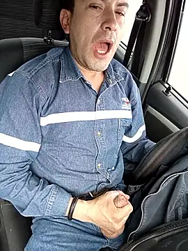 Blackaxes online show from 09/17/25, 05:47