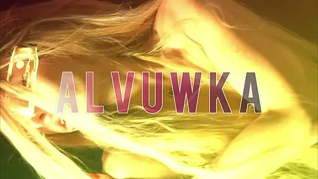 Snapshot of Alvuwkaa chatting on 12/17/25, 08:09 Alvuwkaa online show from 12/17/25, 08:09
