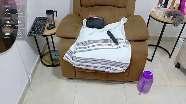 evvaa moon69 online show from 06/08/26, 12:49