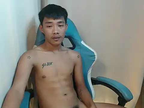 Snapshot of urasianjason chatting on 02/06/26, 01:47 urasianjason online show from 02/06/26, 01:47