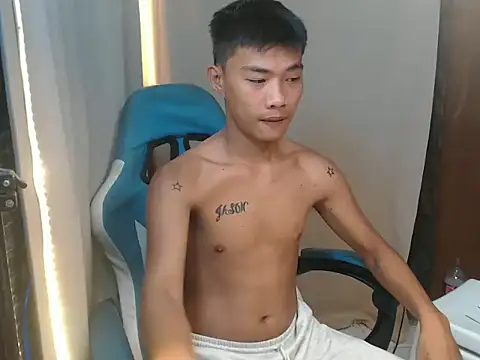 Snapshot of urasianjason chatting on 02/26/26, 02:38 urasianjason online show from 02/26/26, 02:38