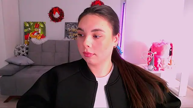 queenofthesense  online show from 12/16/25, 10:42