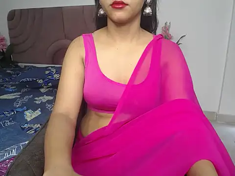 Snapshot of Hot_Queen2 chatting on 09/27/25, 07:02 Hot Queen2 online show from 09/27/25, 07:02