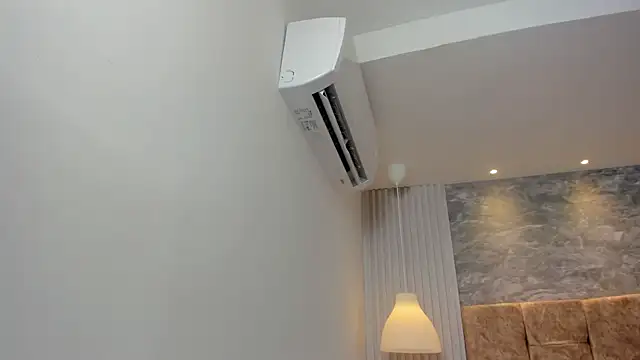 leilapons online show from 09/26/25, 12:31