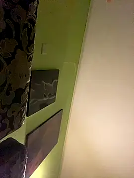 Snapshot of BeckiXrose chatting on 09/21/25, 09:05 BeckiXrose online show from 09/21/25, 09:05