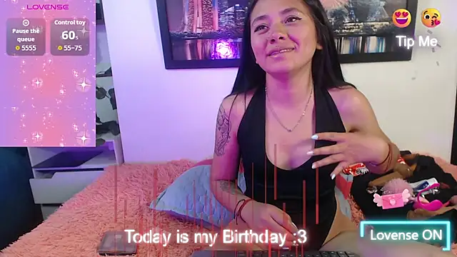 hellenngp online show from 11/12/25, 08:19