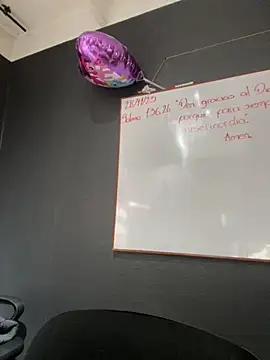 JuliethaDemon  online show from 11/28/25, 12:52