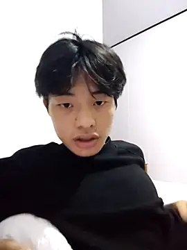 Snapshot of junjun1189 chatting on 05/21/26, 04:03 junjun1189 online show from 05/21/26, 04:03