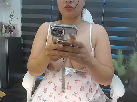 NANA 199k online show from 11/11/25, 04:12