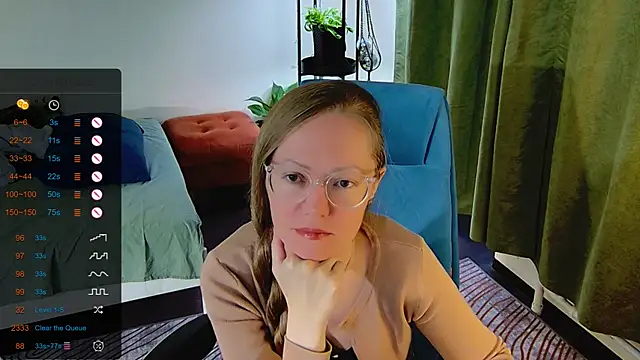Snapshot of _Goldilocks_ chatting on 09/11/25, 06:57  Goldilocks  online show from 09/11/25, 06:57
