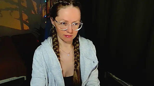 Snapshot of _Goldilocks_ chatting on 09/30/25, 03:39  Goldilocks  online show from 09/30/25, 03:39